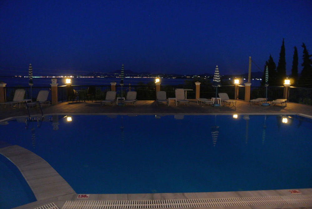Locanda Barbati Luxury Aparthotel Барбати
